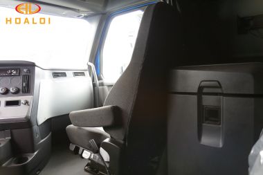 Freightliner New Cascadia Sleeper Cab